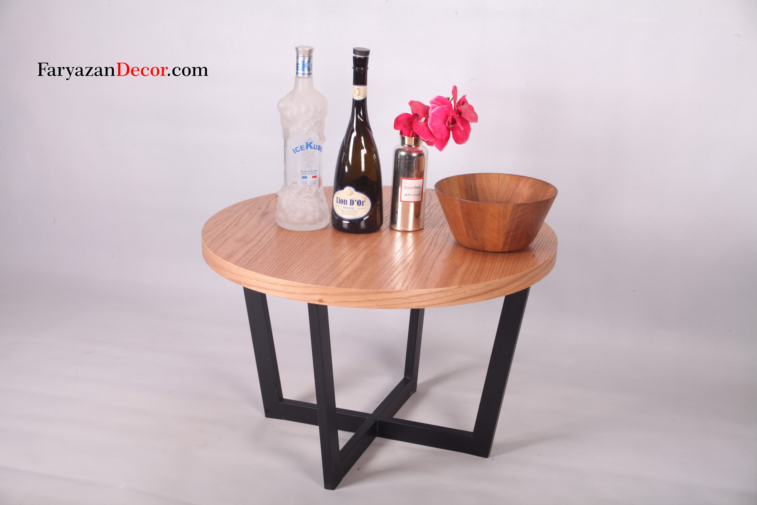 میز جلو مبلی گرد فریازان دکور مدل FM55 1 IMG 4579 scaled